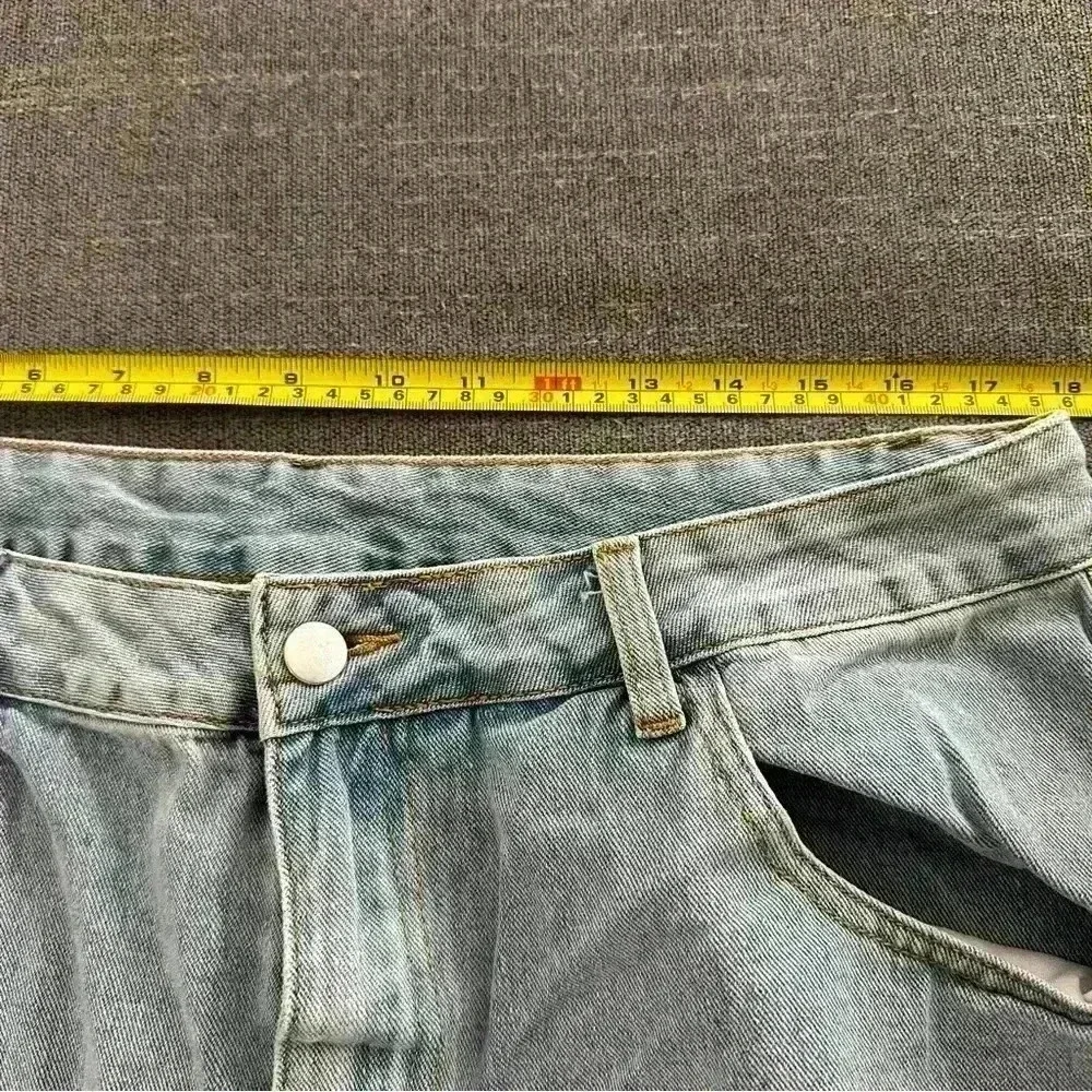 SHEIN high waisted distressed mom jean light wash XL tapered leg non-stretch - Picture 11 of 11